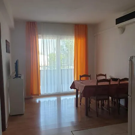 Guest house Sunny Near The Sandy