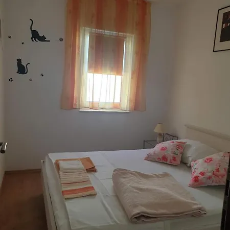 Guest house Sunny Near The Sandy Omis